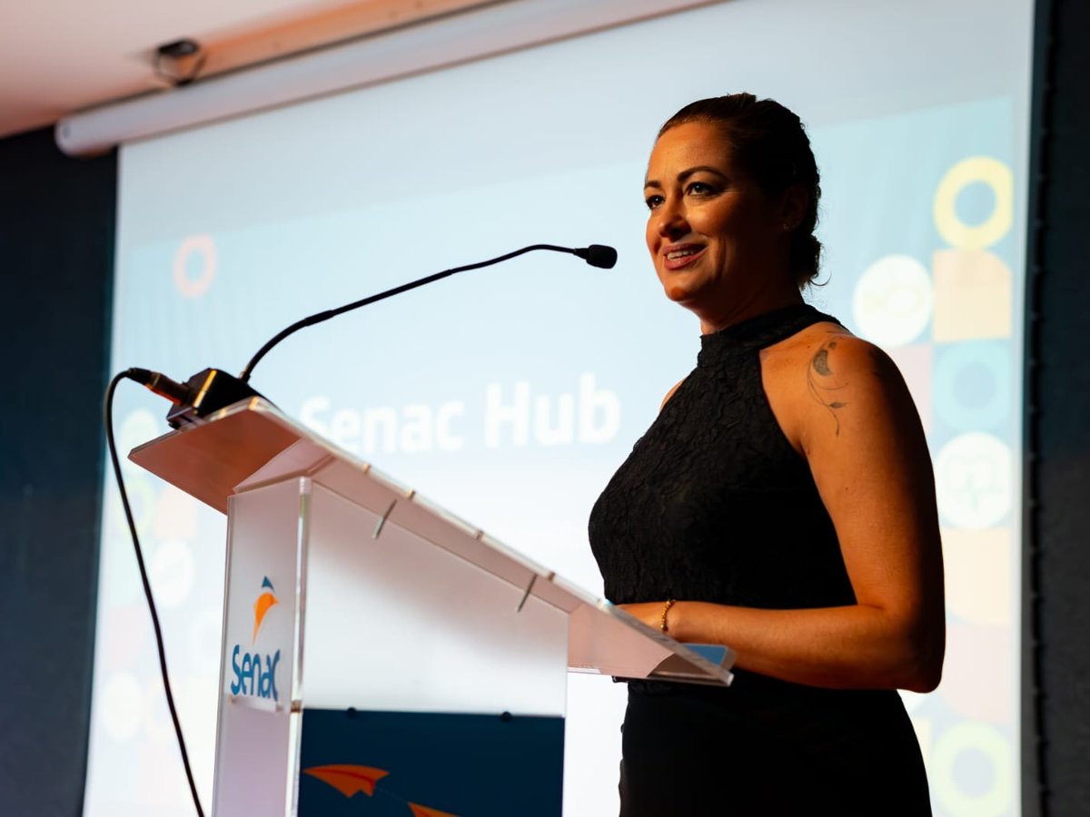 Clarissa Carvalho palestrando no Senac Hub